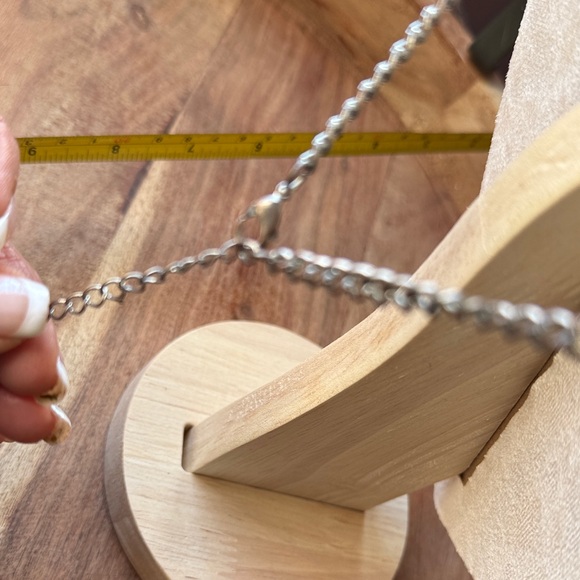 Versona Black Crystal Cluster Statement Necklace - Picture 4 of 4